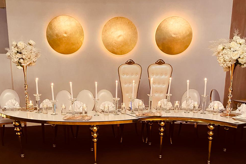 Coin mariés et table d'honneur