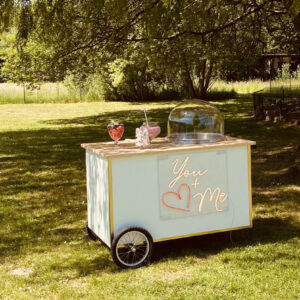 Bar et differents présentoirs