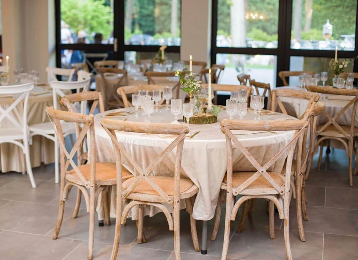 Basée dans les Hauts-de-France, Vintage Art & Deco est spécialisée dans l'organisation et la décoration d'événements privés, de mariages et d'événements professionnels