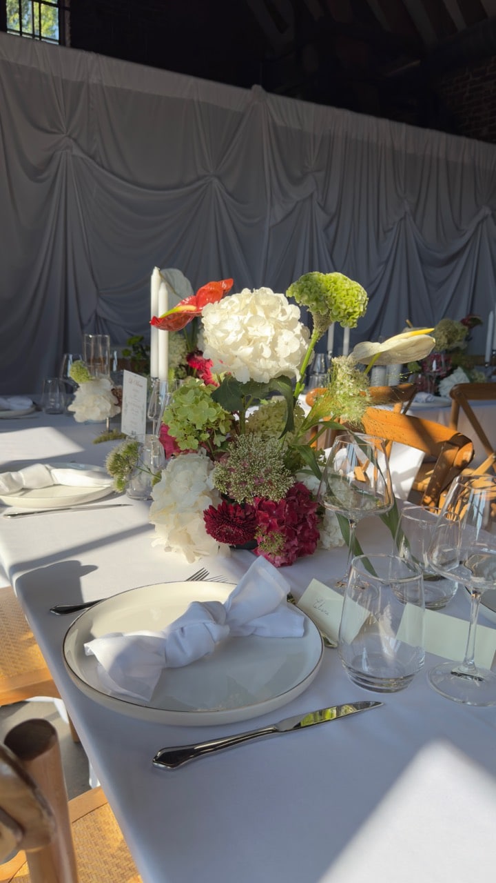 Art floral et dressage de table pour un mariage
